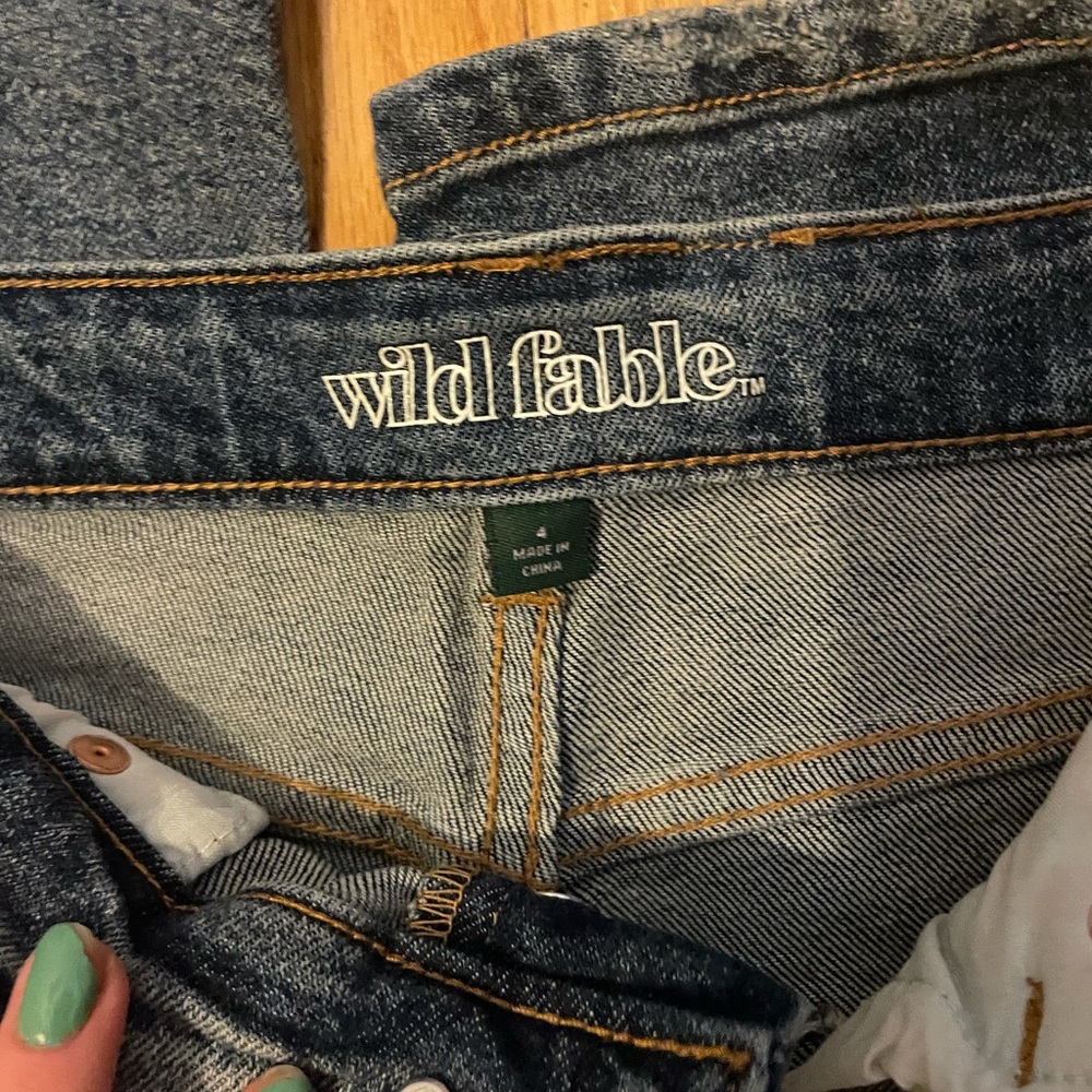 Blue ripped Jeans